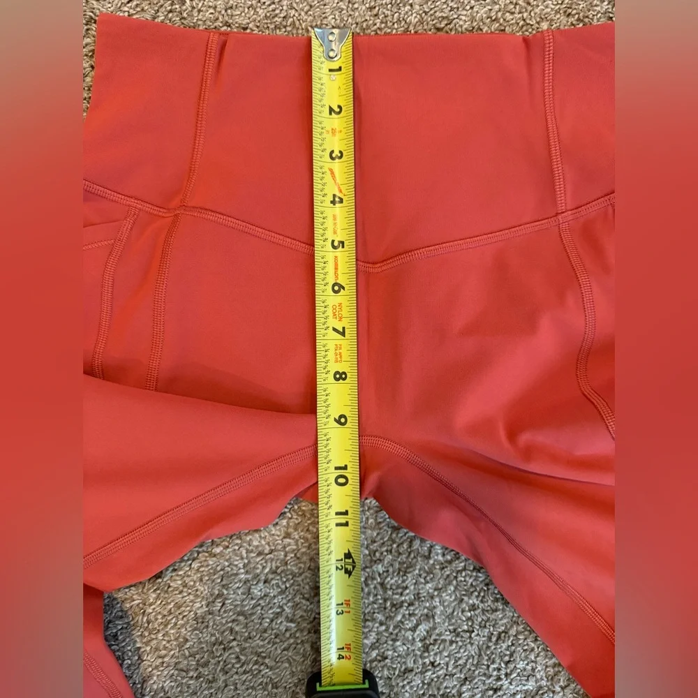 Lululemon women’s 6 Red crop Leggings all the right places Persian red - Picture 5 of 11